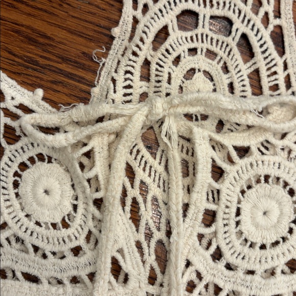 Solitaire Swim Boho Crochet Cover-Up • Medium - Picture 3 of 4